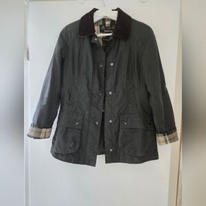Barbour Beadnell Waxed Jacket